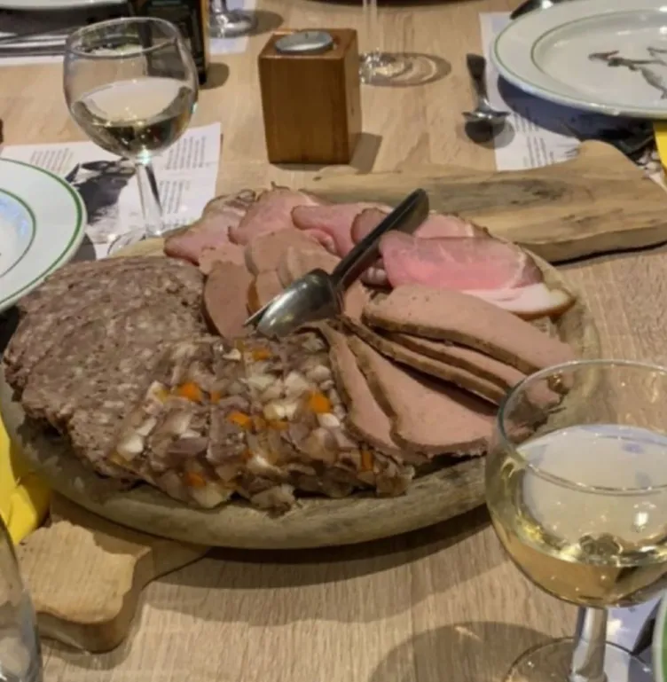 Assortiment de Charcuterie Entièrement Fait Maisonn