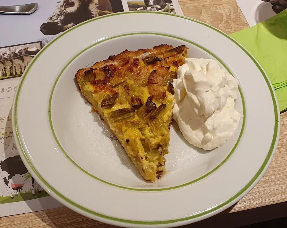 Tarte À la Rhubarbe
